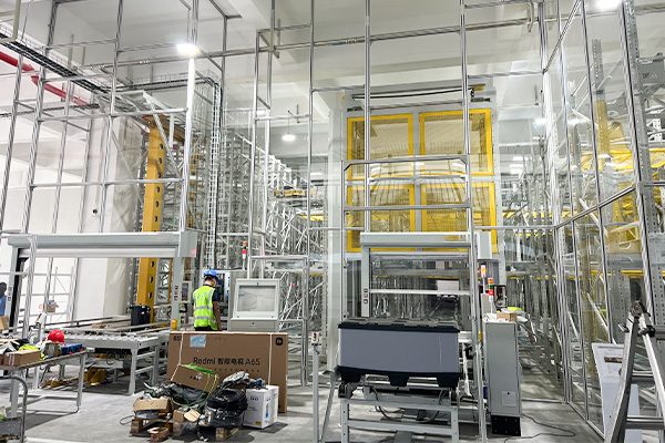 用在设备间的快速门